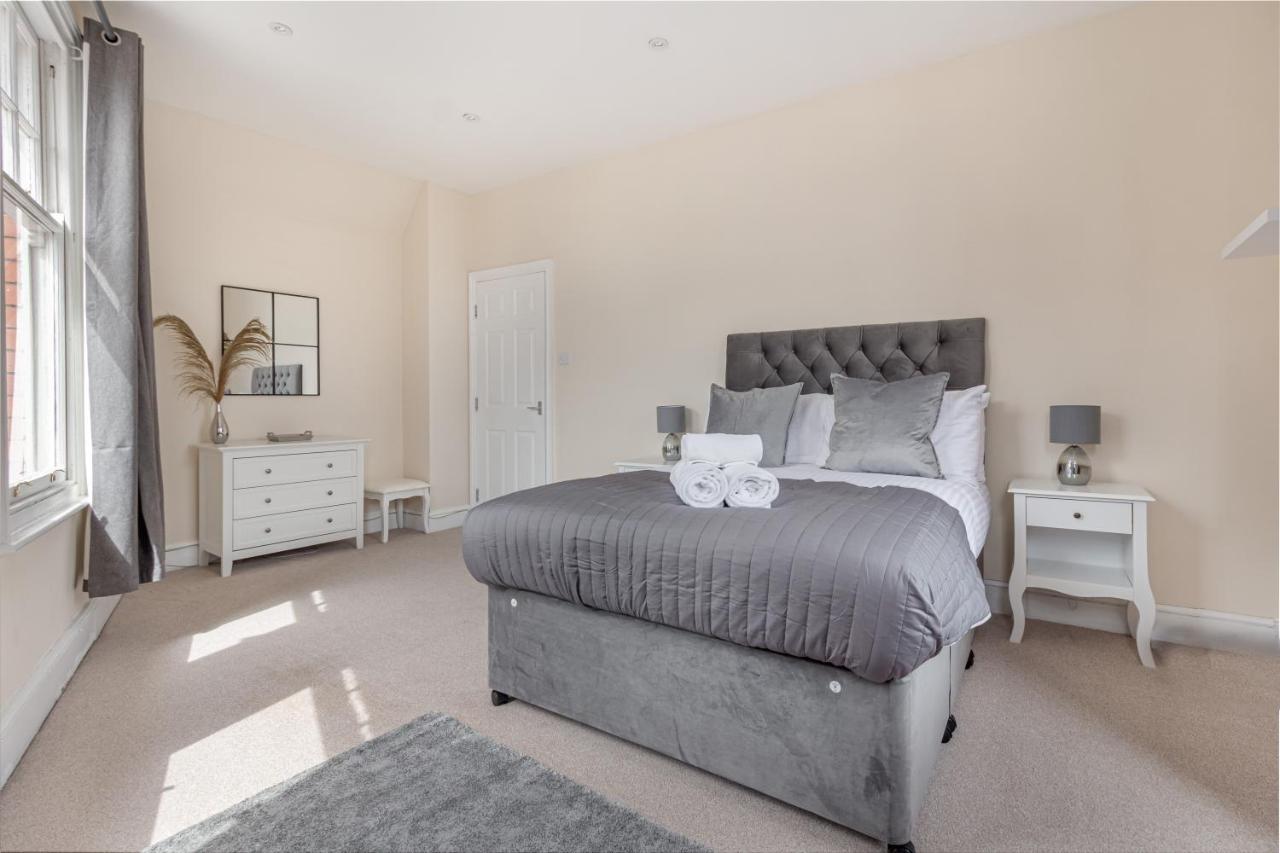 Guest Homes - Trinity Apartment وورسيستير المظهر الخارجي الصورة