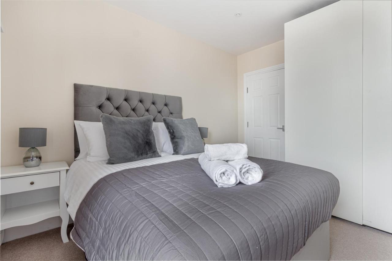 Guest Homes - Trinity Apartment وورسيستير المظهر الخارجي الصورة